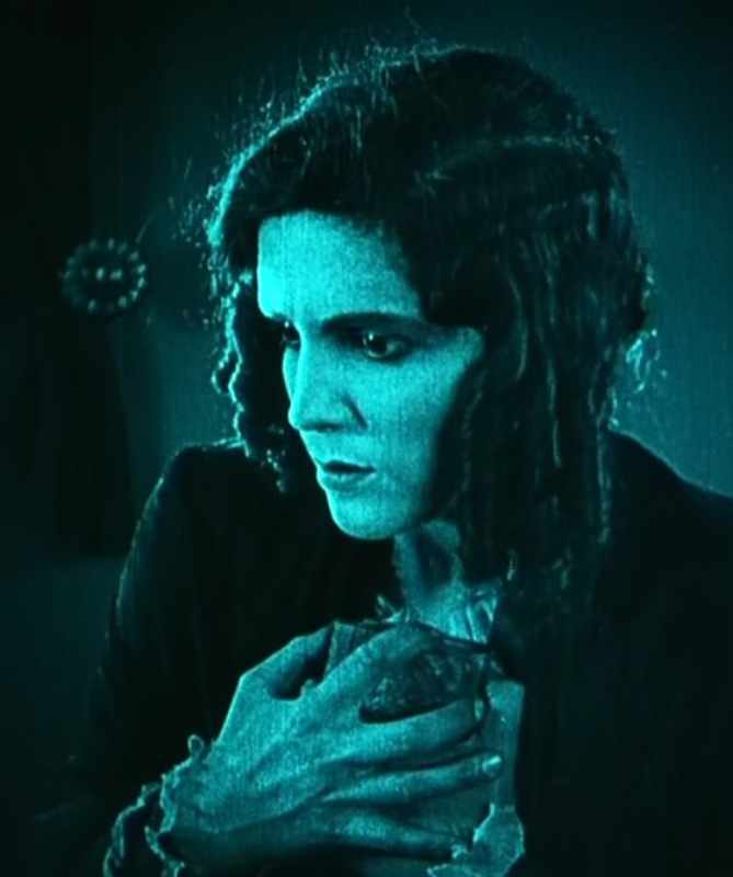 Image of Ellen Hutter