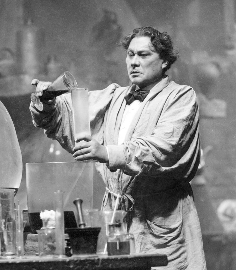 Image of Oliver Haddo